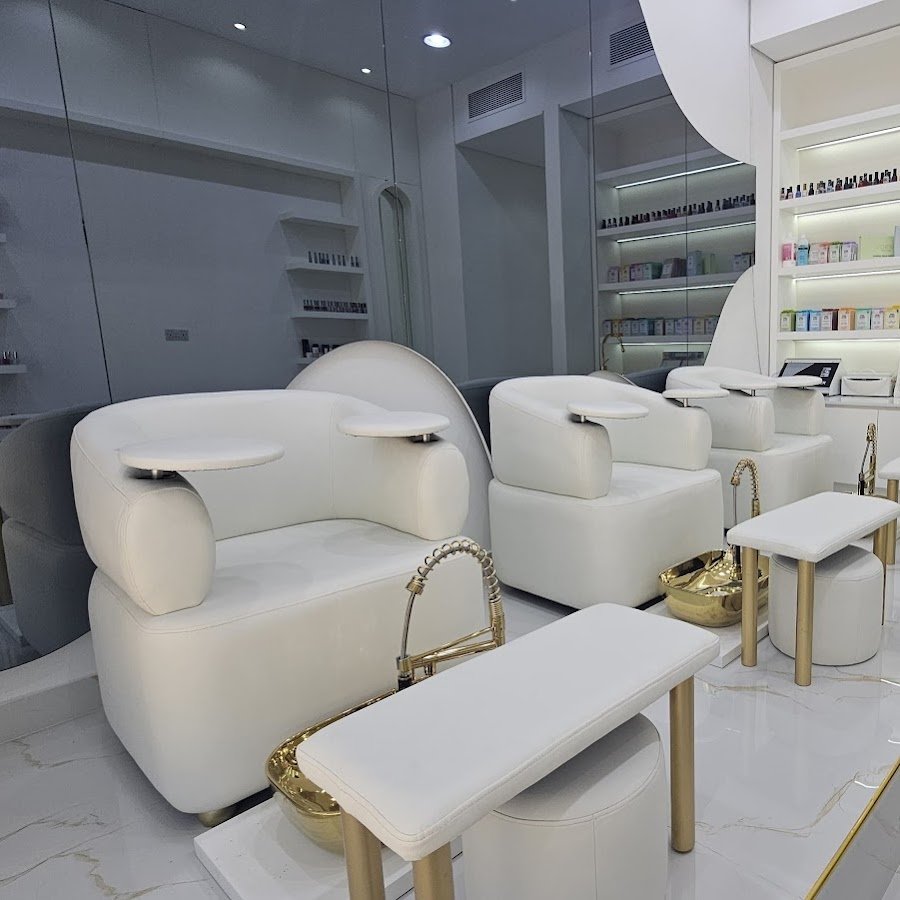 Azalea Beauty Center