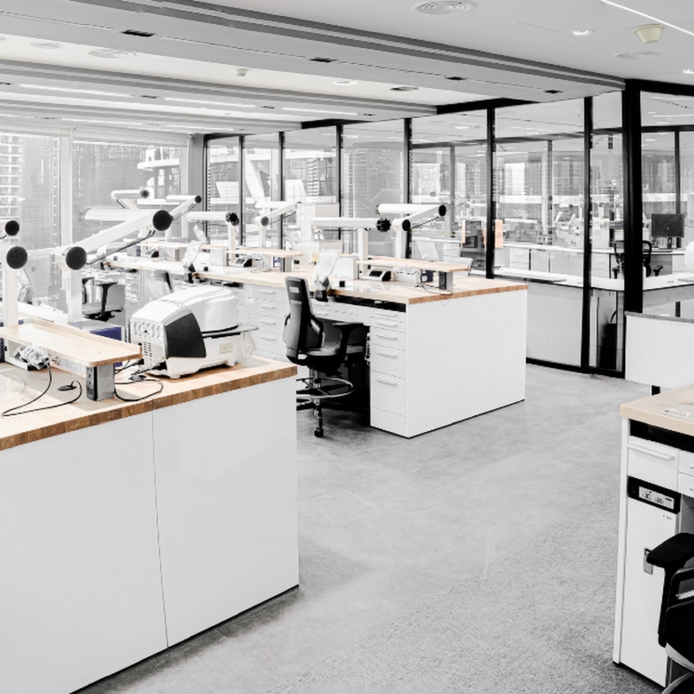 Charismatic Dental Laboratory