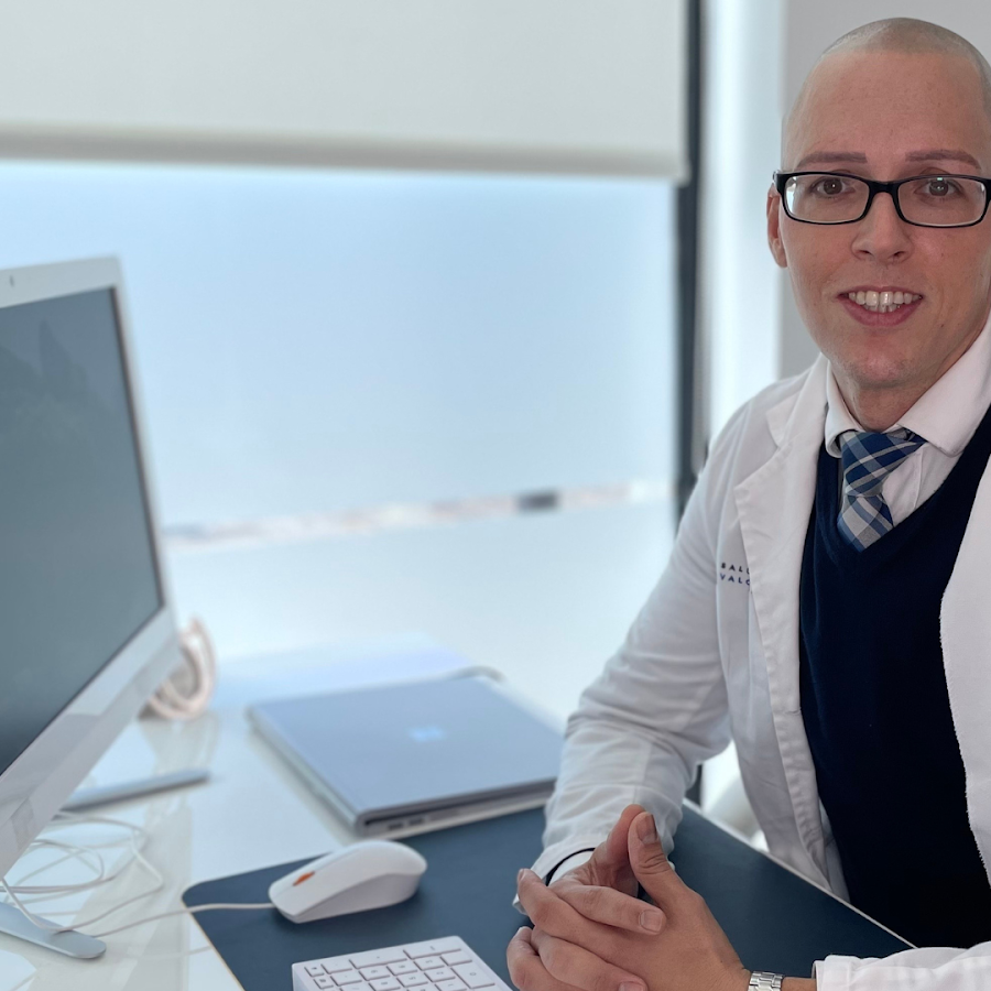 Dr. Alejandro Molina – Urologist, Andrologist & Male Genital Aesthetics