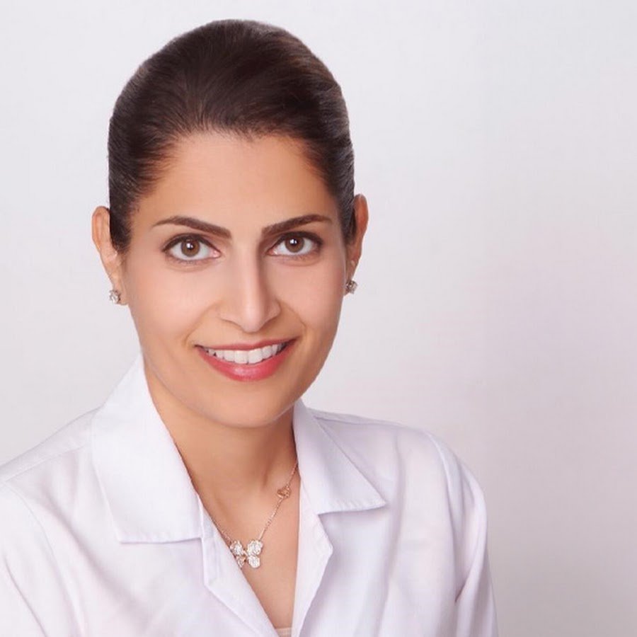 Dr. Arezu Zara Akhavan