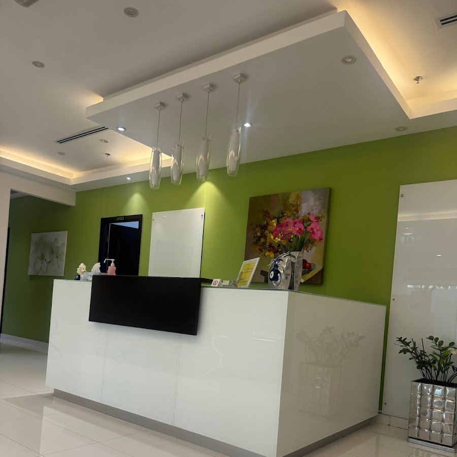 Dr. Mahmood Haghi Eye Clinic