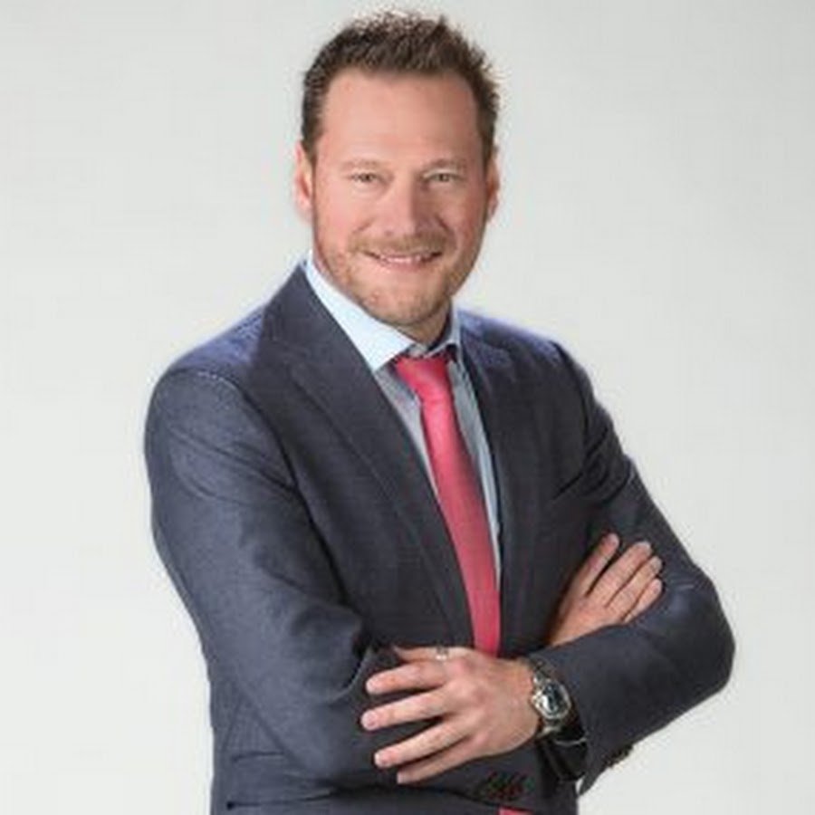 Dr. Nikolas Valsamidis