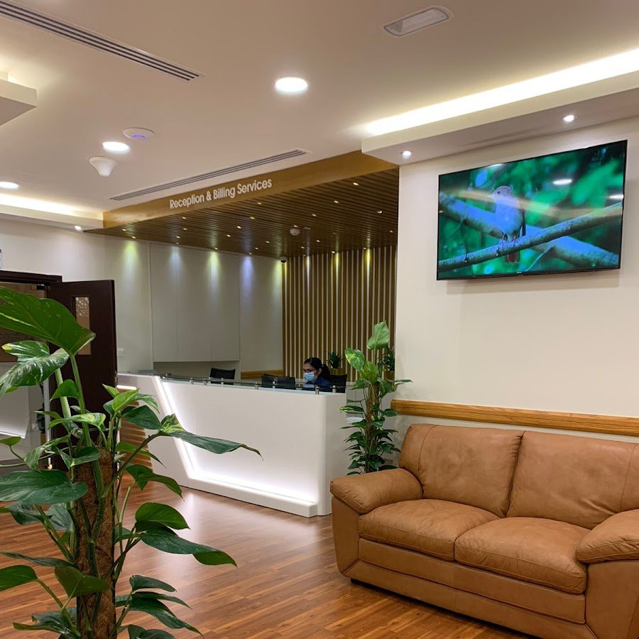 Dr. Puja Rai | Cornea, Refractive and Cataract Surgeon | Eye Surgeon