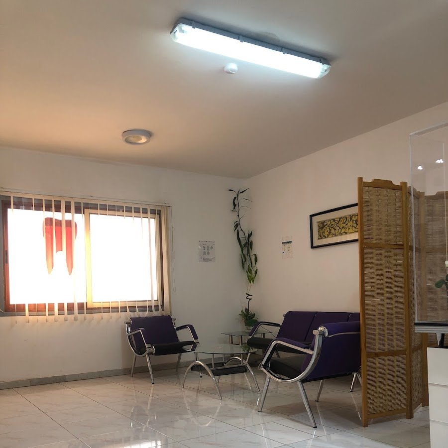 Dr. Saliha Dental Clinic