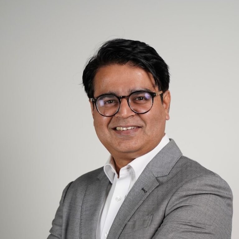 Dr Zeeshan Khan MD (Internal Medicine) FRCP(UK)