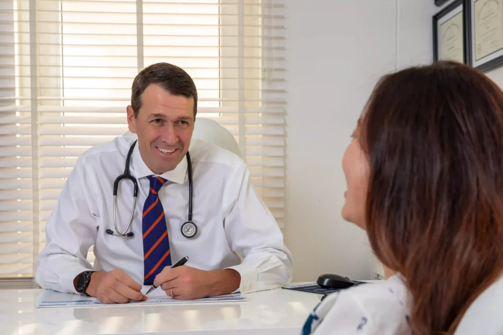 Dr. Neil Galletly – Gastroenterologist in Dubai (DIFC)