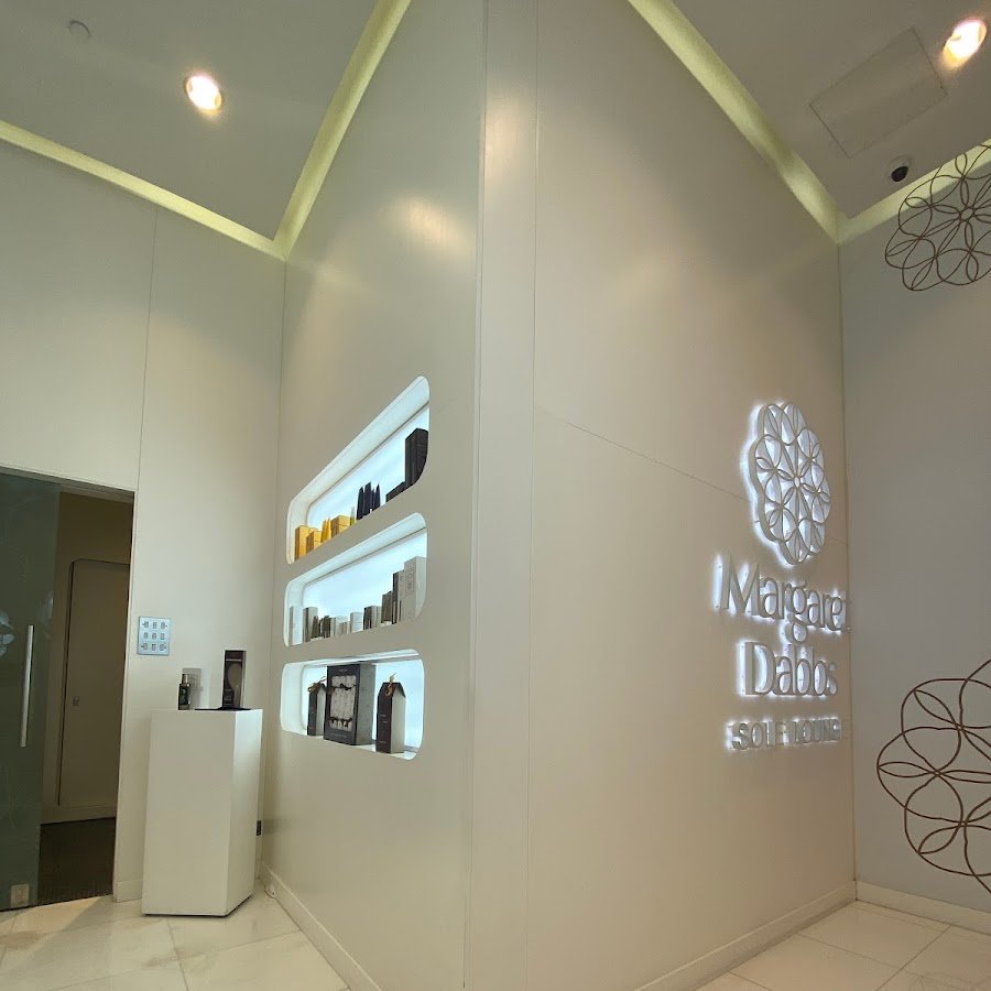 Margaret Dabbs Sole Lounge