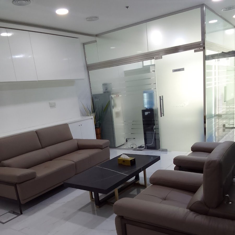 THE NOSE CLINIC LLC044338892,045876031