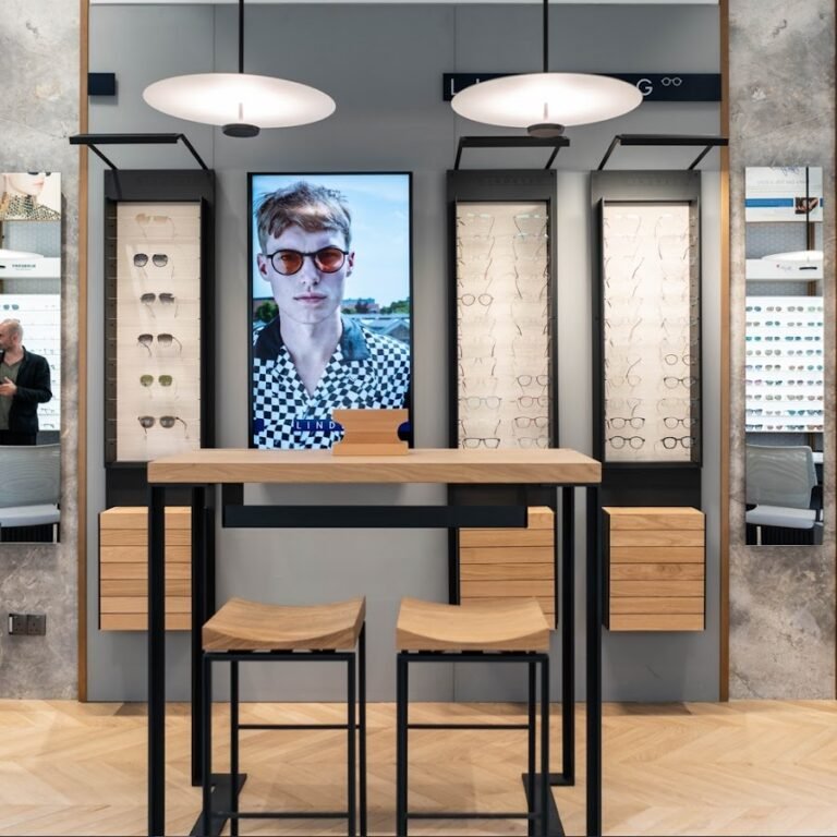 Visique Optometrists Dubai Hills Mall