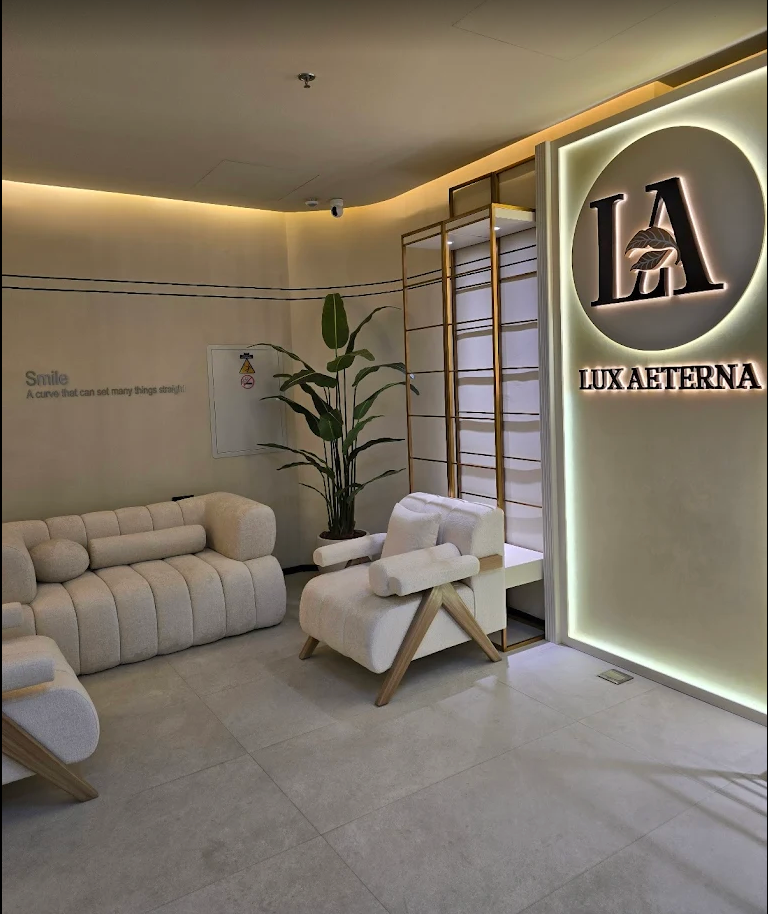 LUX AETERNA CLINIC