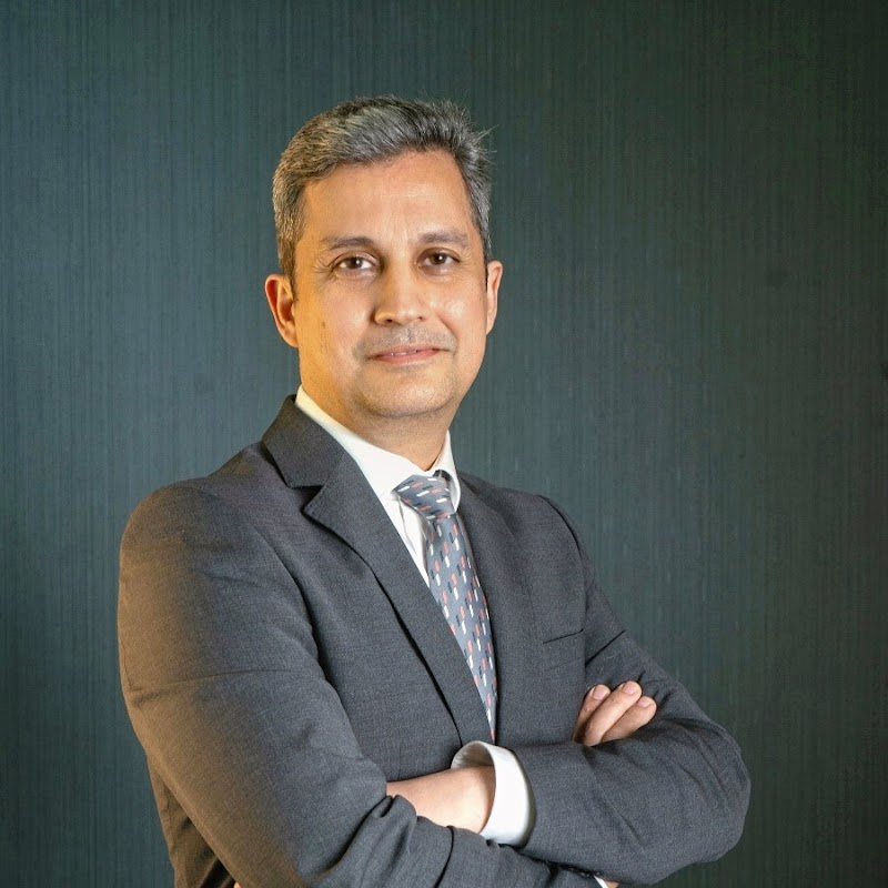 Dr Vivek Sharma l ENT specialist l Indian ent specialist l Snoring l thyroid l hearing loss l coblation surgeries I